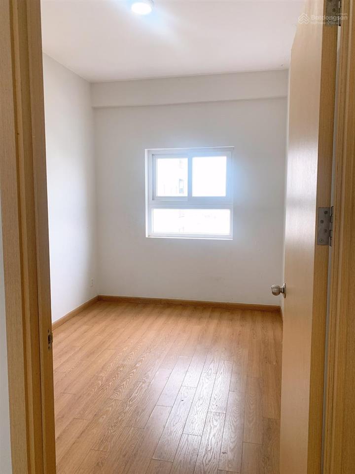 Bán căn hộ 68m2 2pn 2wc 2.3 tỷ.  thủy 0857 394 ***