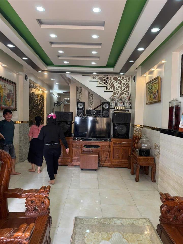 Nhà mặt tiền kinh doanh gần đường lê văn quới, 4x17m, đúc 3,5 tấm, nội thất cao cấp