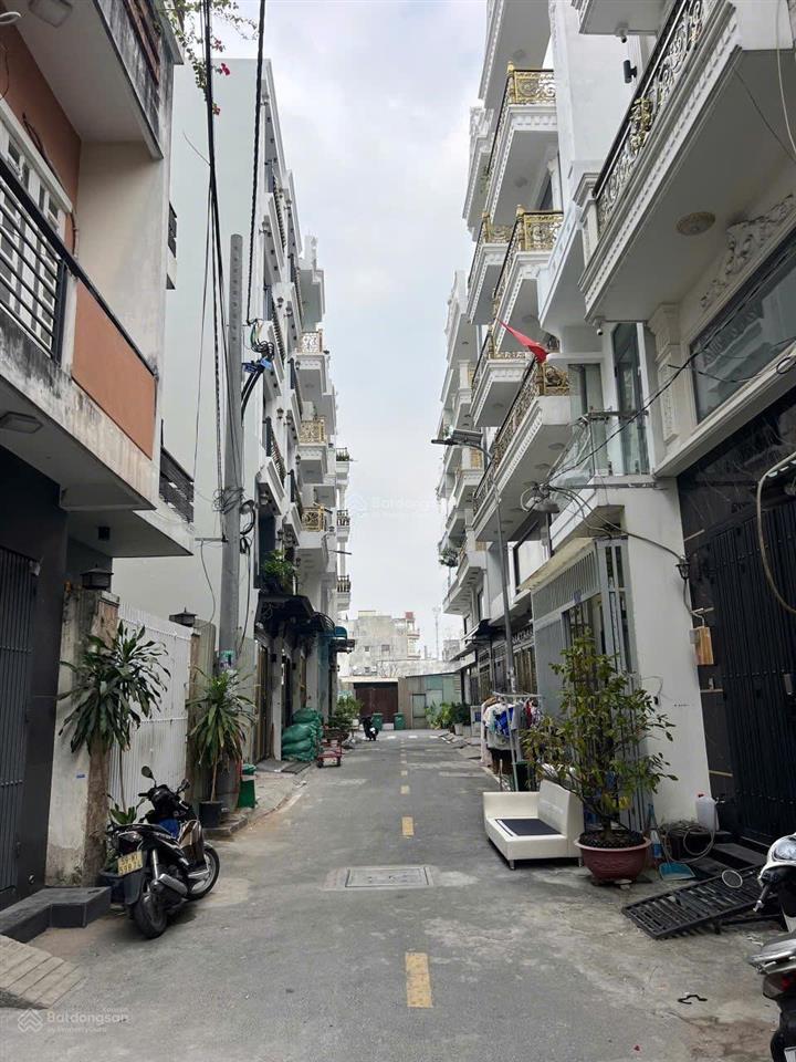 Nhà hẻm một xẹt 6m đường lê văn quới, 4x14m, đúc 4,5 tấm, nội thất cao cấp