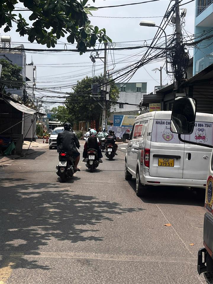 Nhà mặt tiền kinh doanh gần đường lê văn quới, 4x15m, đúc lửng