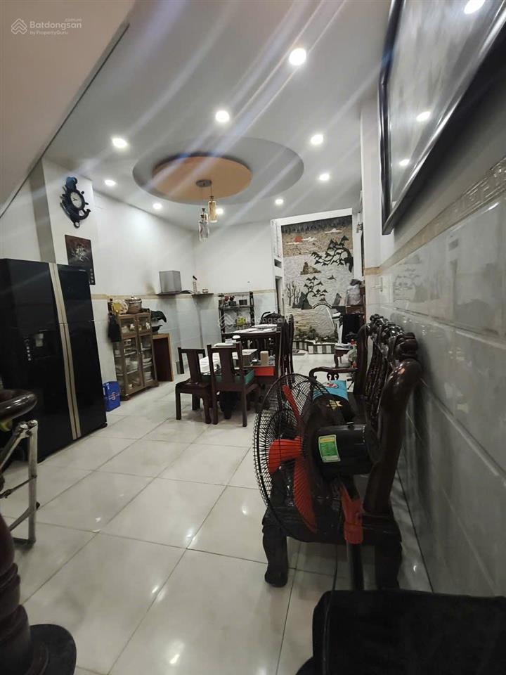 Nhà mặt tiền kinh doanh gần đường lê văn quới, 4x17m, đúc 3,5 tấm, nội thất cao cấp