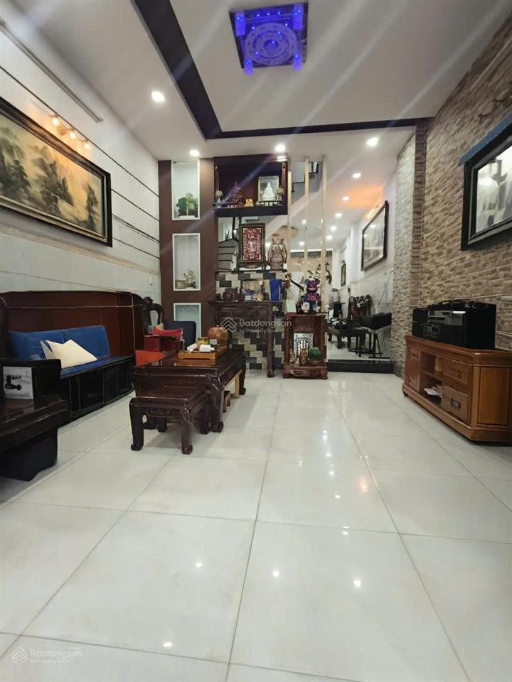 Nhà mặt tiền kinh doanh gần đường lê văn quới, 4x17m, đúc 3,5 tấm, nội thất cao cấp
