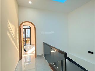 Nhà hẻm thông 6m khu dân cư vip 688 hương lộ 2, 5x14m, 1 trệt 1 lầu đúc nội thất cao cấp