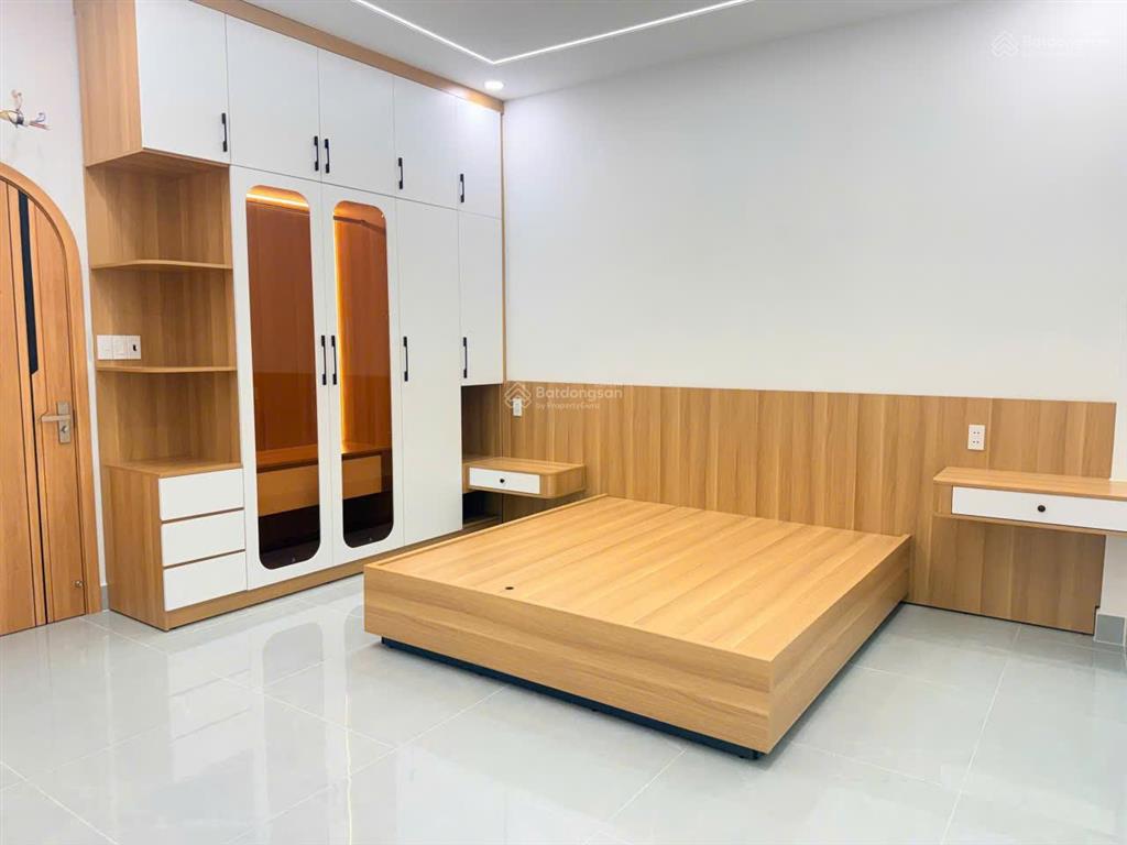 Nhà hẻm thông 6m khu dân cư vip 688 hương lộ 2, 5x14m, 1 trệt 1 lầu đúc nội thất cao cấp