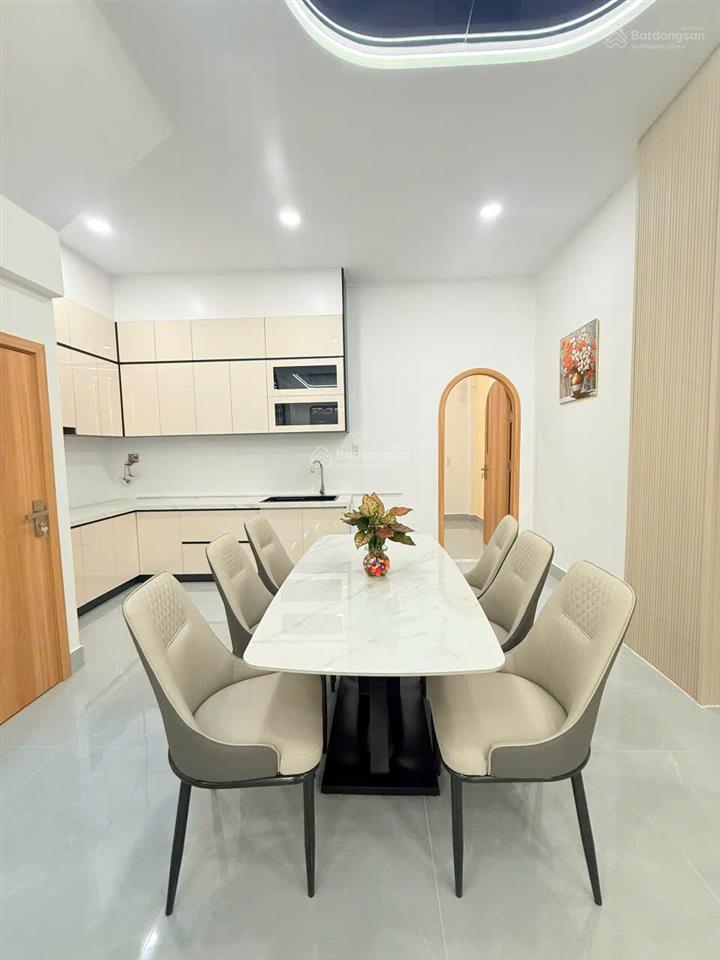 Nhà hẻm thông 6m khu dân cư vip hương lộ 2, 5x14m, 1 trệt 1 lầu đúc nội thất cao cấp