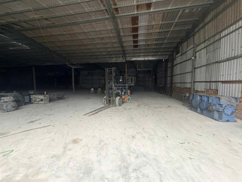 Cho thuê kho, nhà xưởng 1000m2 tại quốc lộ 1a.