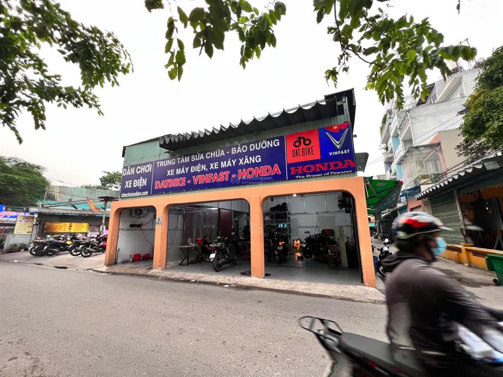 Mặt tiền kinh doanh sầm uất gần khu gò xoài, 11x11m góc 2 mặt tiền
