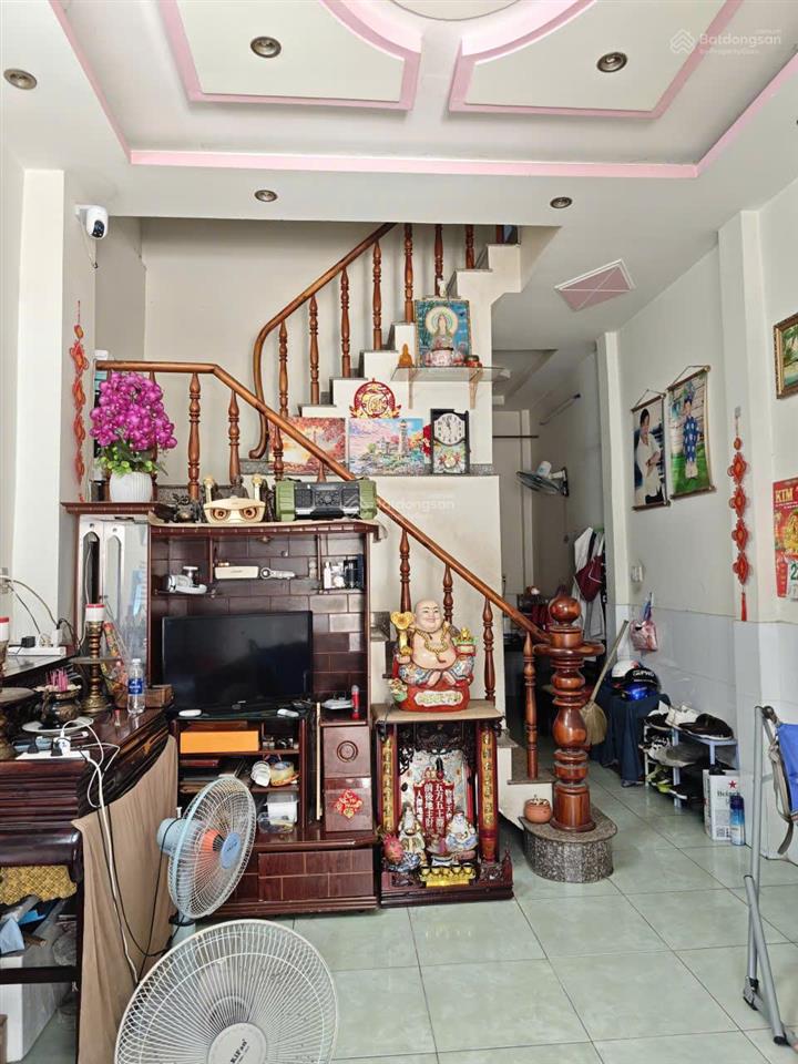 Nhà hẻm thông 6m khu lê văn quới, 4x11m, 1 trệt 1 lầu đúc giá 4,35 tỷ