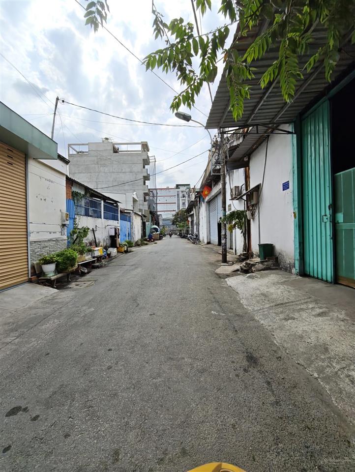 Nhà đang làm kho hẻm nhựa thông 8m đường hương lộ 2, 8x20m, giá 8,15 tỷ