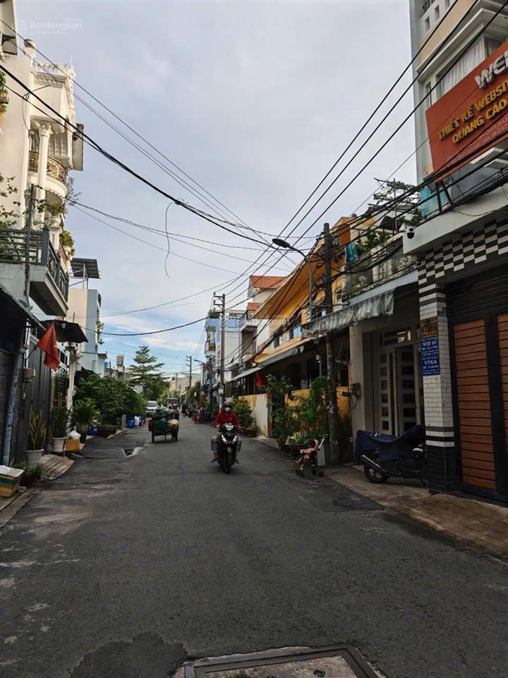Nhà hẻm nhựa một xẹt thông 8m đường lê văn quới, diện tích 8x20m, 1 trệt 1 lửng 1 lầu