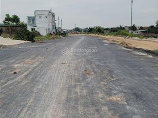 Bán lô đất mặt tiền bờ kênh tham lương view cực đẹp