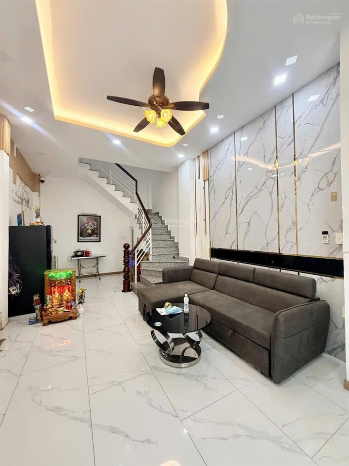 Nhà hẻm thông 5m đường bình trị đông, 4x8,5m đúc 3,5 tấm, full nội thất cao cấp