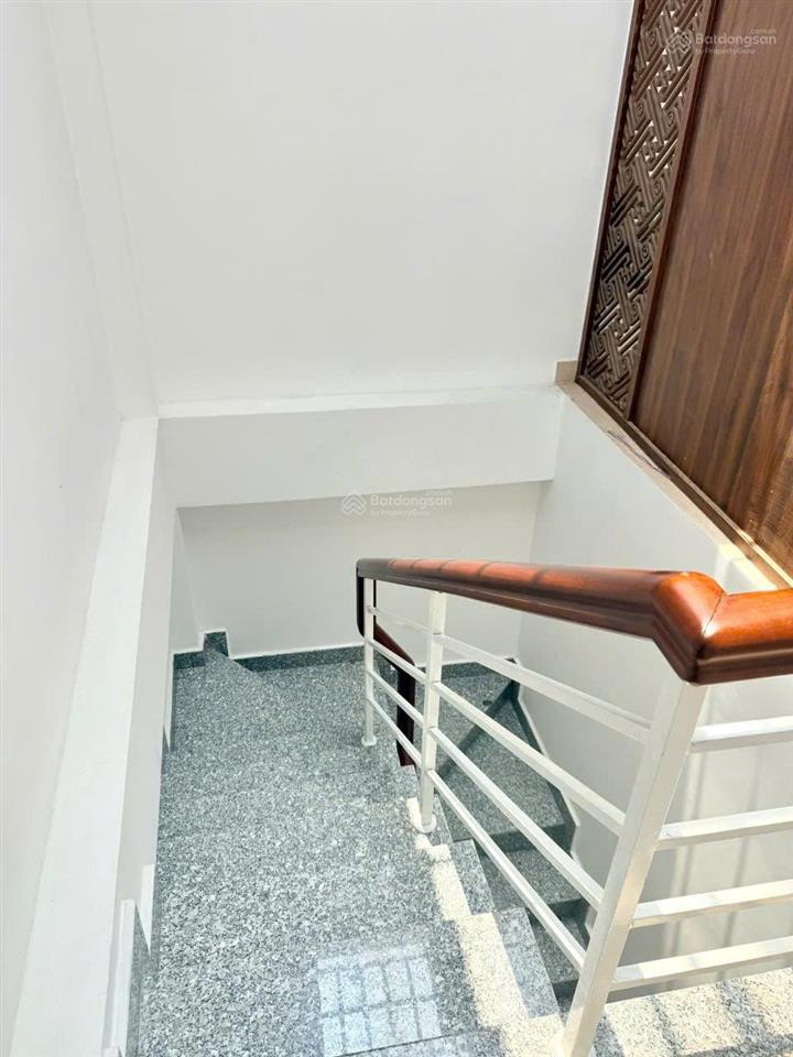 Nhà hẻm thông 5m đường bình trị đông, 4x8,5m đúc 3,5 tấm, full nội thất cao cấp