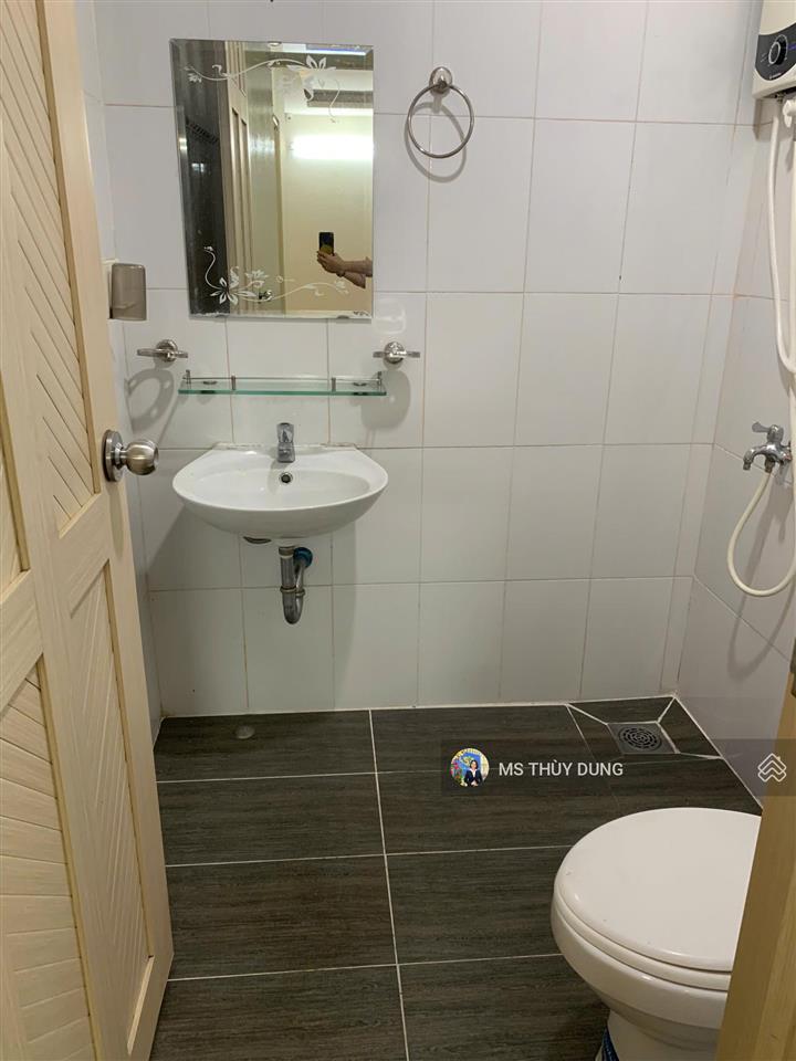 Hqc hóc môn bán căn góc 70m2 giá 1.4 tỷ nhà đẹp. đt 0909 456 ***