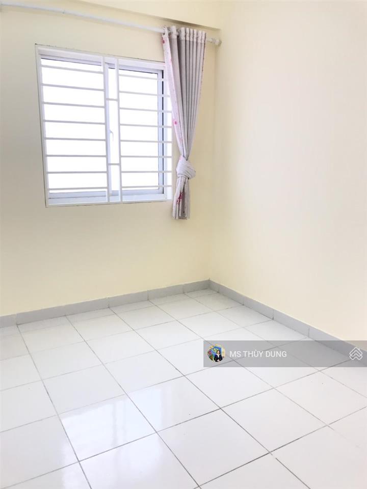 Cho thuê căn góc mát 2pn,2tolet giá 4,5tr/tháng.cọc 1 tháng. 0909 456 ***