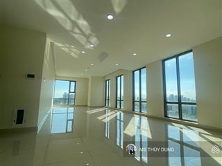 Chủ gửi riêng bán căn góc đẹp duy nhất tại golden king  q7 giá 4,1 tỷ 70m2  0909 456 ***