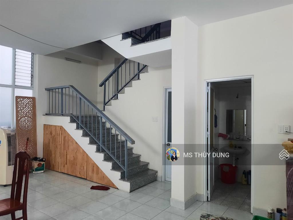 Bán căn hộ shophouse 2 mặt tiền có 197m2 tại hqc 35 hồ học lãm, bình tân. tiện ở và kinh doanh