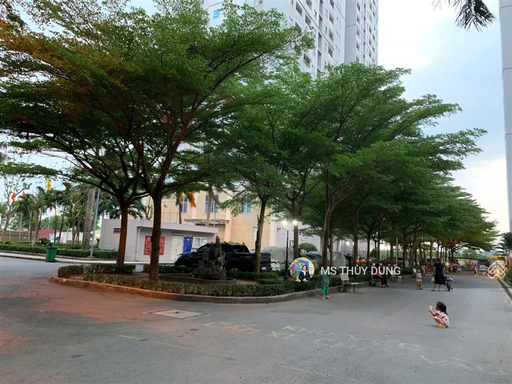 Hqc plaza bình chánh căn góc đẹp 57m², tầng thấp, giá 1.35 tỷ.  0909 456 ***