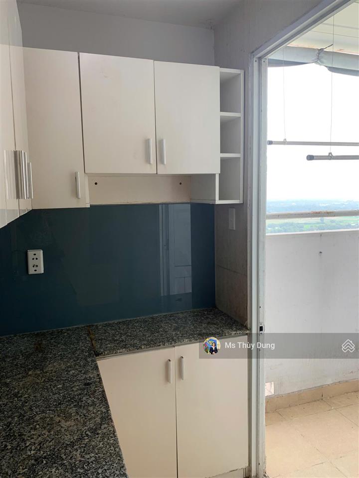 Hqc plaza bình chánh căn góc đẹp 57m², tầng thấp, giá 1.35 tỷ.  0909 456 ***