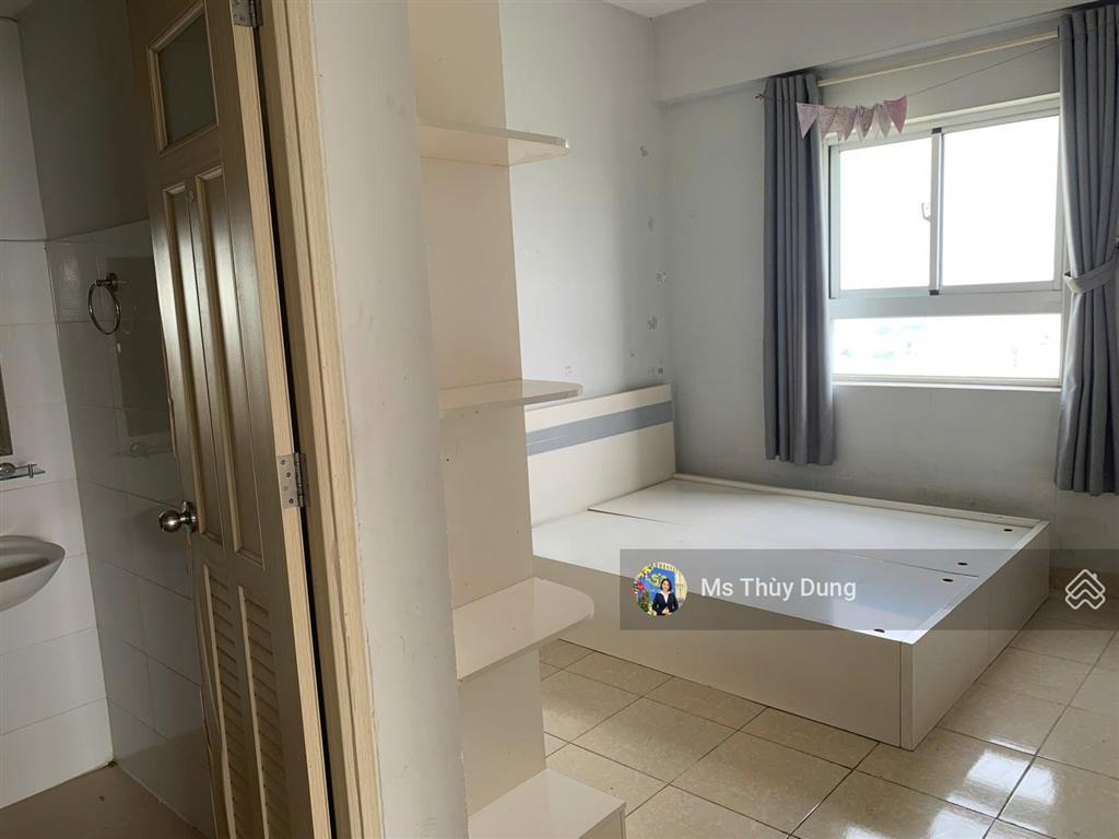 Hqc plaza bình chánh căn góc đẹp 57m², tầng thấp, giá 1.35 tỷ.  0909 456 ***
