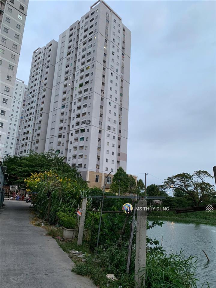 Hqc plaza bình chánh căn góc đẹp 64m2, giá 1,3 tỷ bao hết chi phí.  0909 456 ***