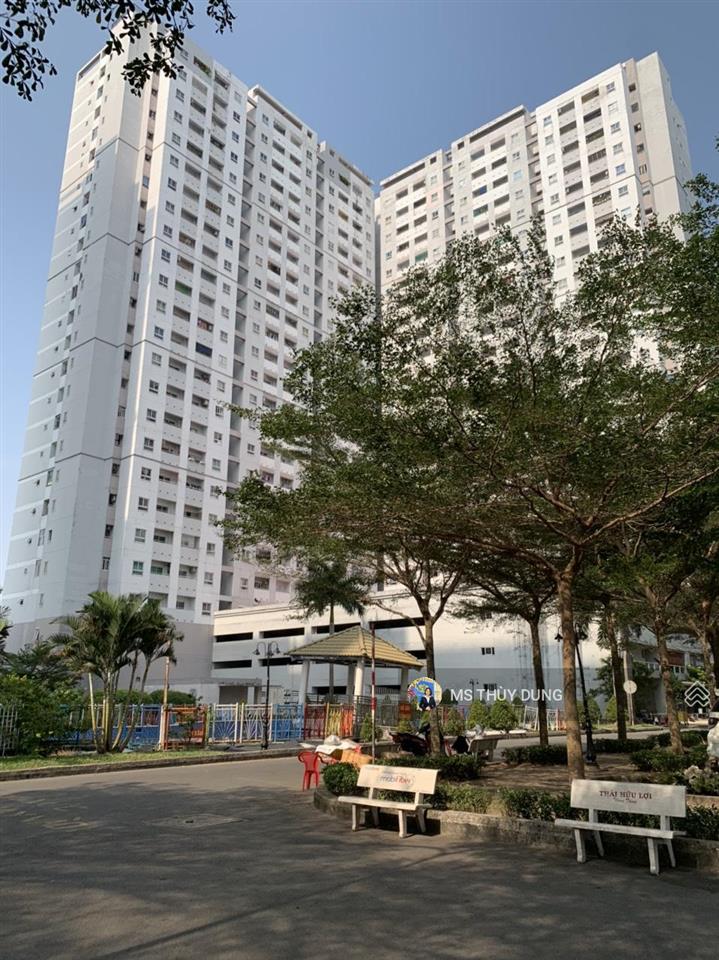 Hqc plaza bình chánh căn góc đẹp 64m2, giá 1,3 tỷ bao hết chi phí.  0909 456 ***