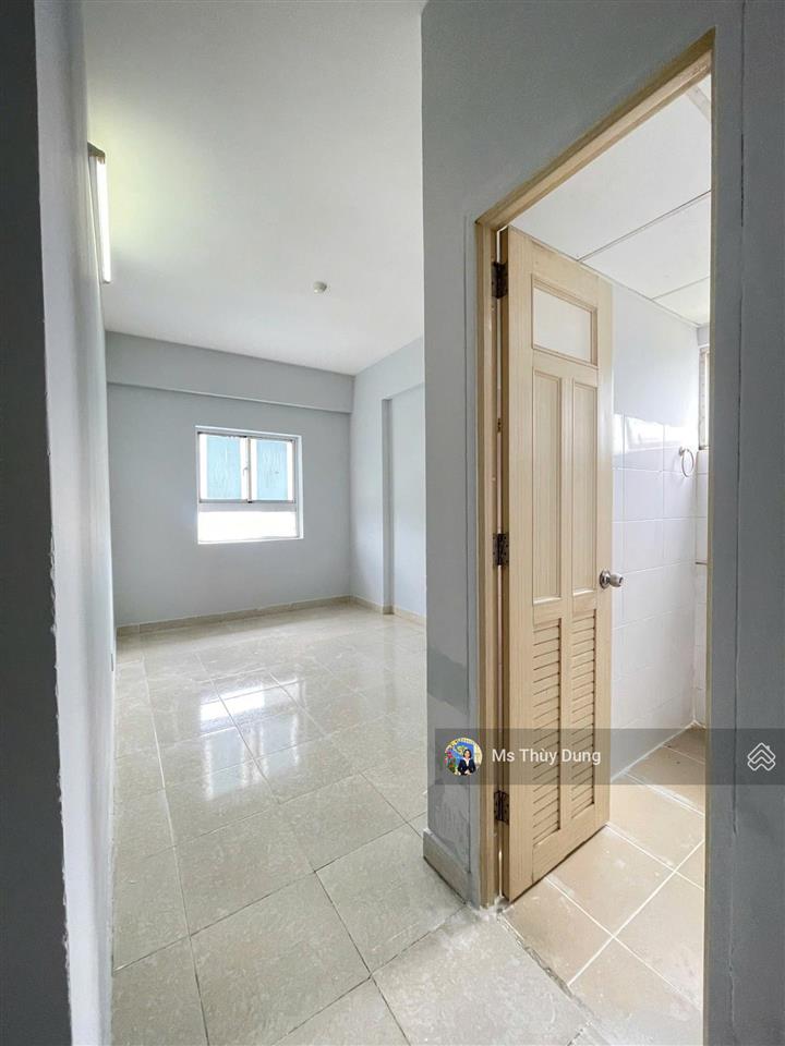 Hqc plaza bình chánh căn góc đẹp 64m2, giá 1,3 tỷ bao hết chi phí.  0909 456 ***