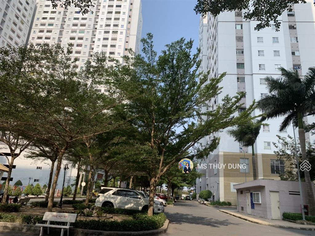 Hqc plaza bình chánh căn góc đẹp 64m2, giá 1,3 tỷ bao hết chi phí.  0909 456 ***