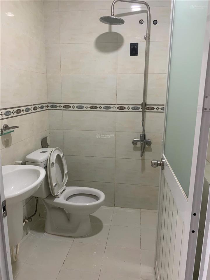 Suất thanh lý giá 2,450 tỷ/căn 2pn tại blue sky tower (hqc bình trưng đông).  0909 456 ***