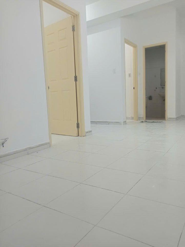 Hqc plaza tầng 4 nhà sạch đẹp  55m²  2pn  2wc giá 1.5 tỷ có sổ.  0909 456 158
