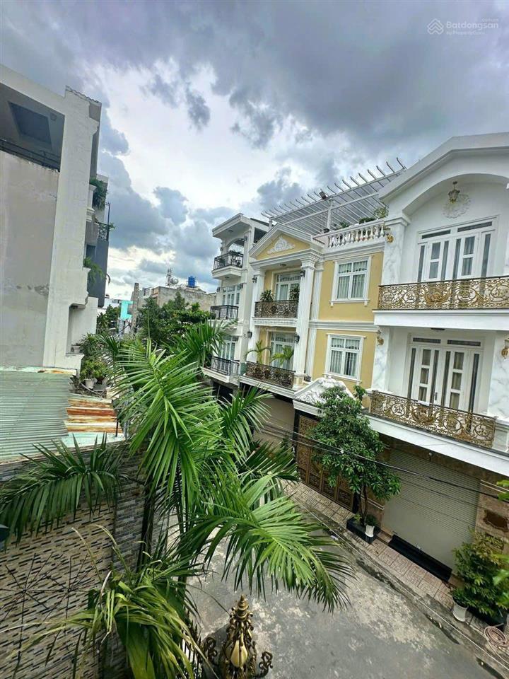 Bán nhà 2 sẹc đường số 11, giá 11,7 tỷ