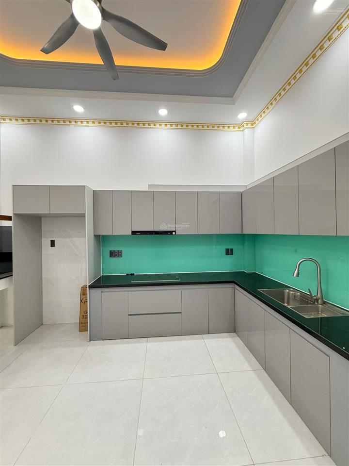 Bán nhà mặt tiền đường số 3, giá 10,8 tỷ