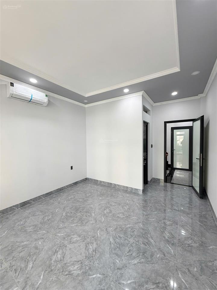 Bán nhà mặt tiền đường số 3, giá 10,8 tỷ