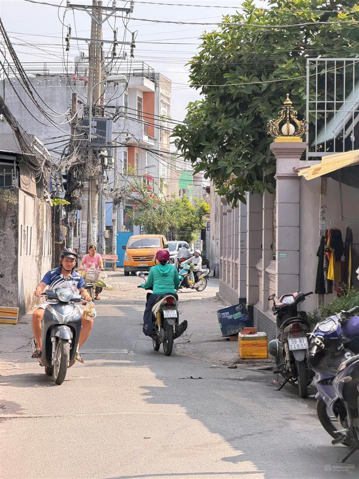 Bán nhà mặt tiền liên khu 2  10, giá 5,565 tỷ