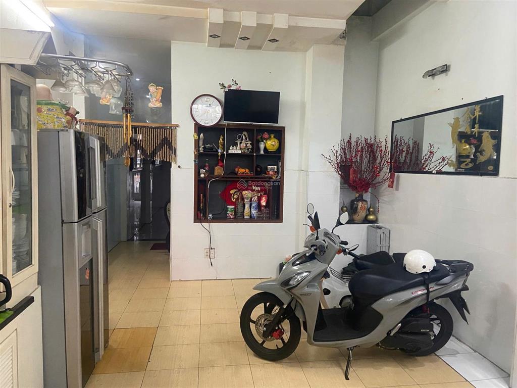 Bán nhà 1 sẹc đường nguyễn hữu tiến, giá 10 tỷ