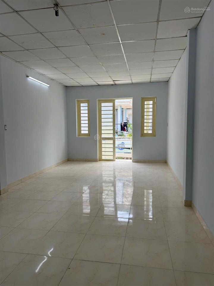 Bán nhà mặt tiền đường số 9, giá 5,65 tỷ