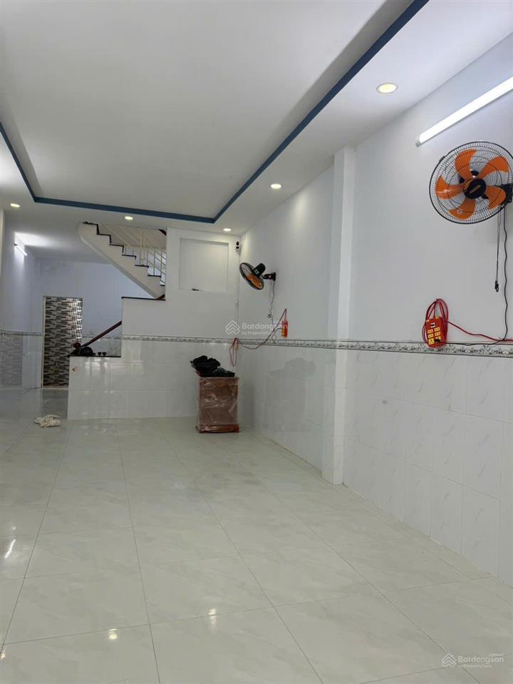 Bán nhà mặt tiền đường số 9, giá 5,65 tỷ