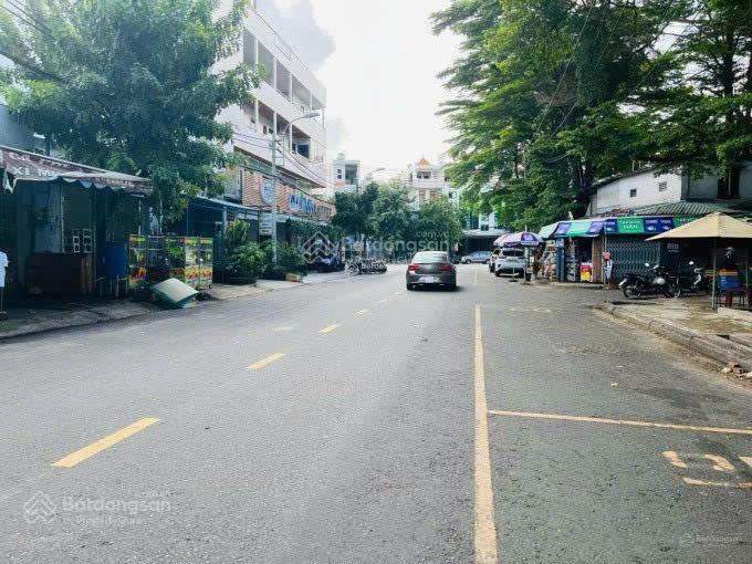 Bán nhà mặt tiền đường dc8, giá 27 tỷ