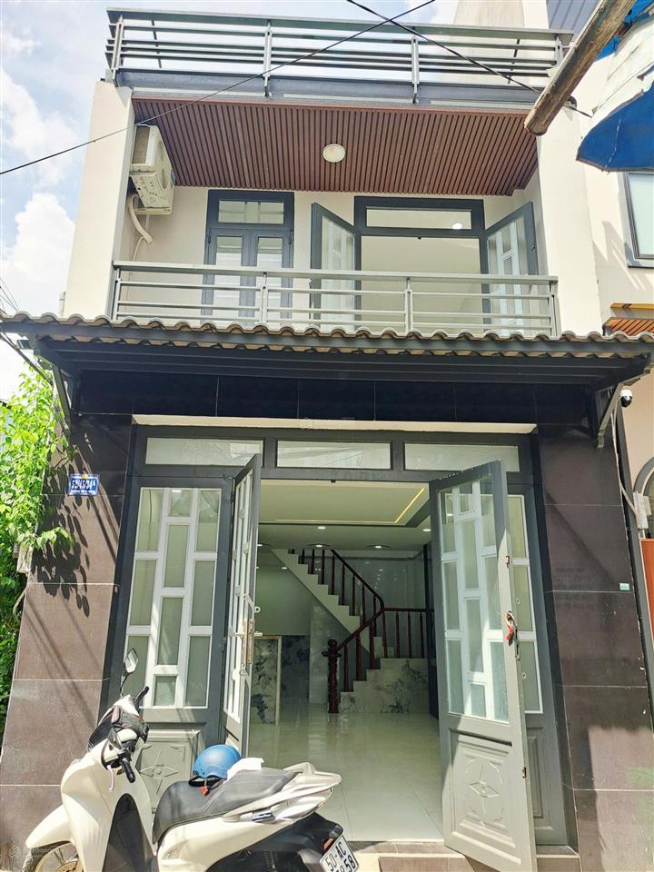 Bán nhà 2 sẹc đường số 8, giá 3,5 tỷ