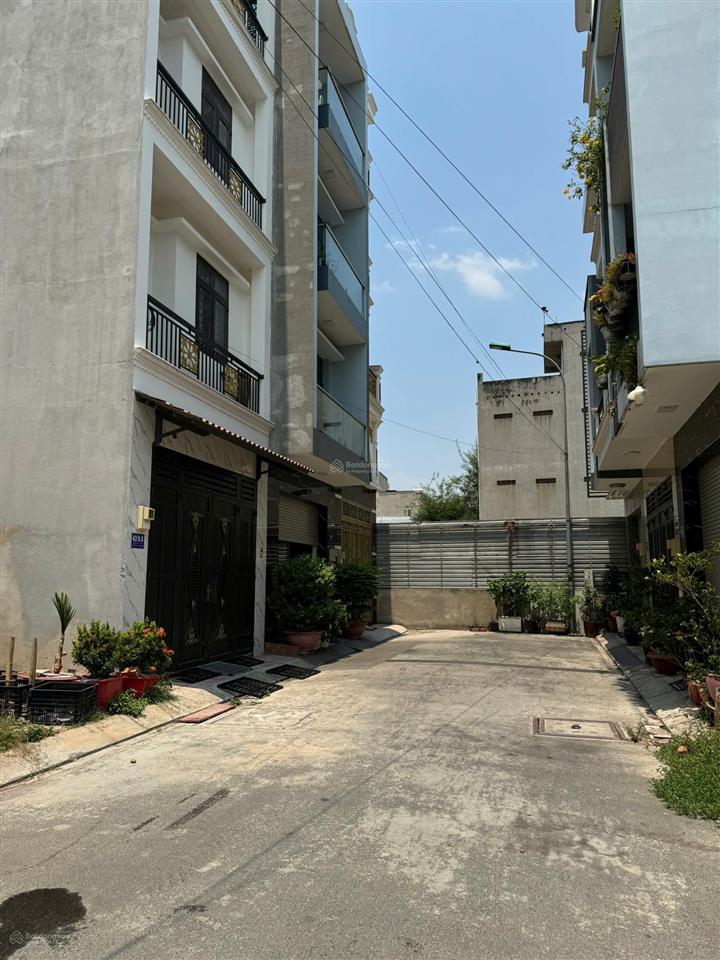 Bán lô đất mặt tiền đường số 7, giá 36 tỷ