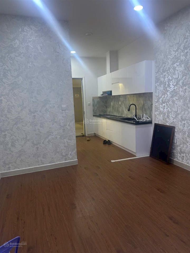 Cần cho thuê căn office tel 53m2 chỉ 8tr/tháng rất thích hợp để mở văn phòng hoặc ở.0938 095 ***.