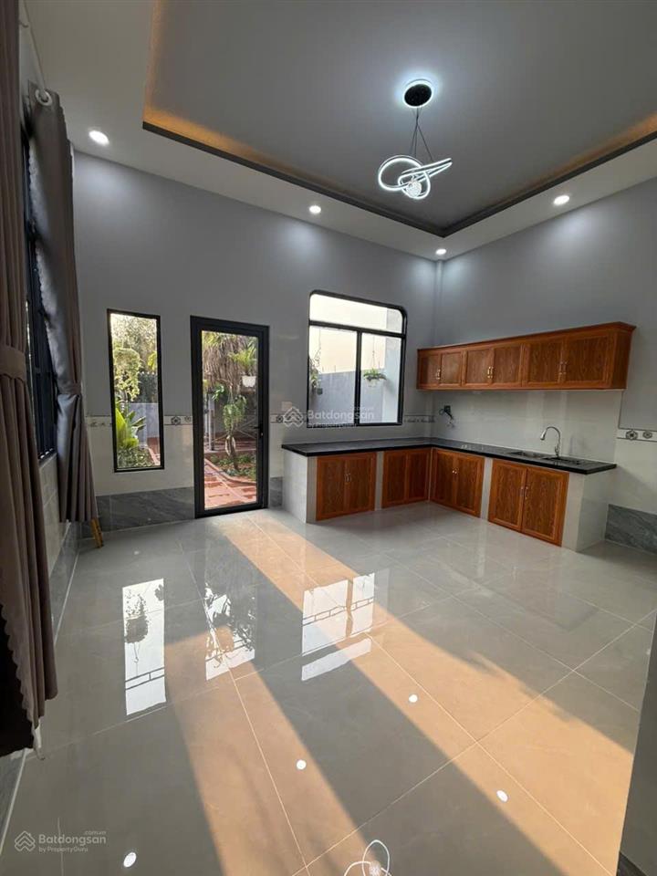 Mặt tiền đường nhựa rừng dầu, kinh doanh đa ngành nghề, xã mỹ hạnh bắc h, đức hoà long an