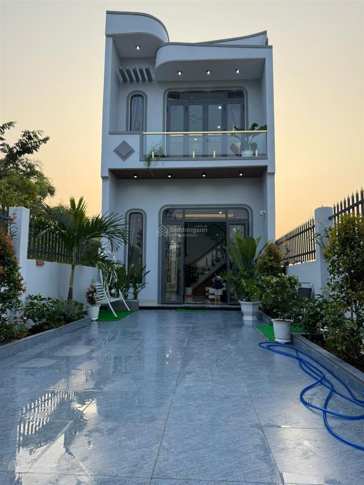 Mặt tiền đường nhựa rừng dầu, kinh doanh đa ngành nghề, xã mỹ hạnh bắc h, đức hoà long an