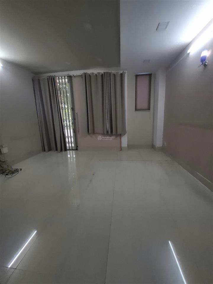 Nhà sát aeon tên lửa 5x20,3.5 tấm ,5 phòng nhà đẹp. giá 22 tr/th