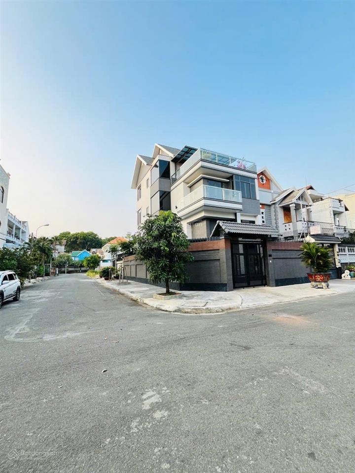 Biệt thự full nội thất 2 mặt tiền khu tên lửa