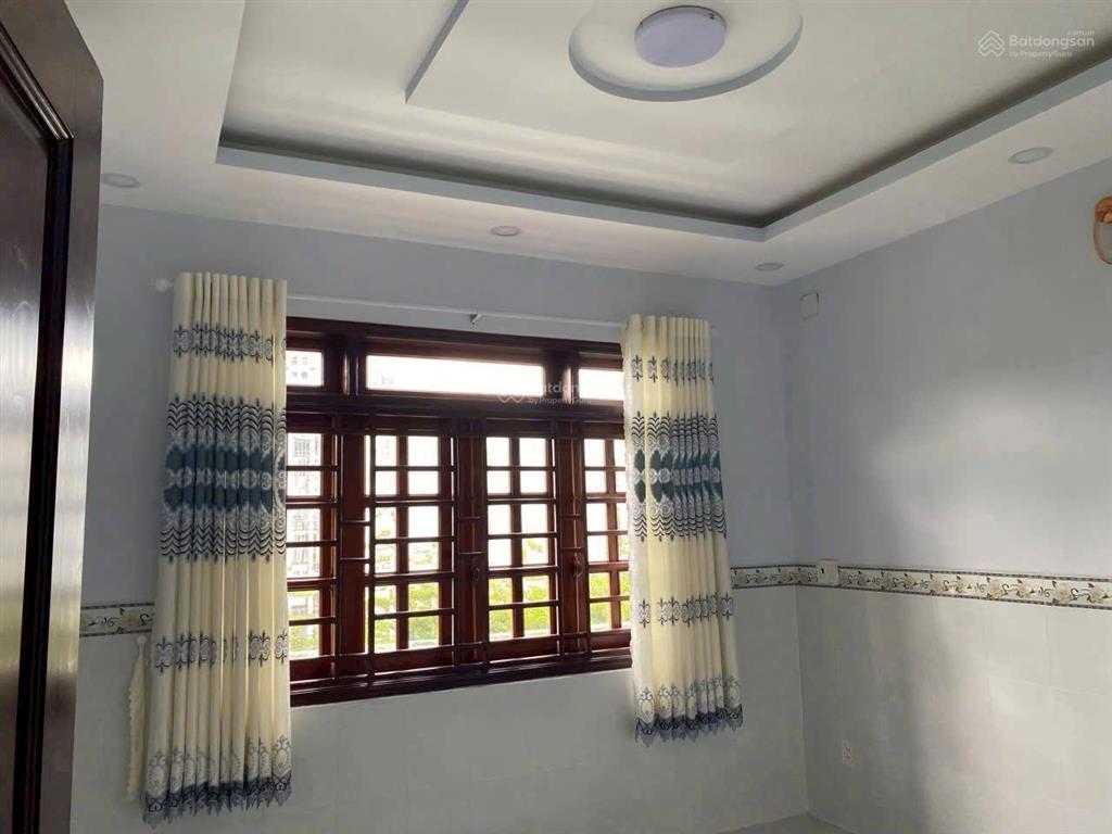 Biệt thự sát aeon tên lửa, 7x20m, 2 lầu, 6 p