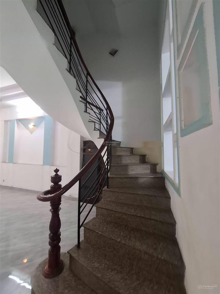 Nhà khu tên lửa 4.5x20m, 3.5 tấm, 18 tr/th