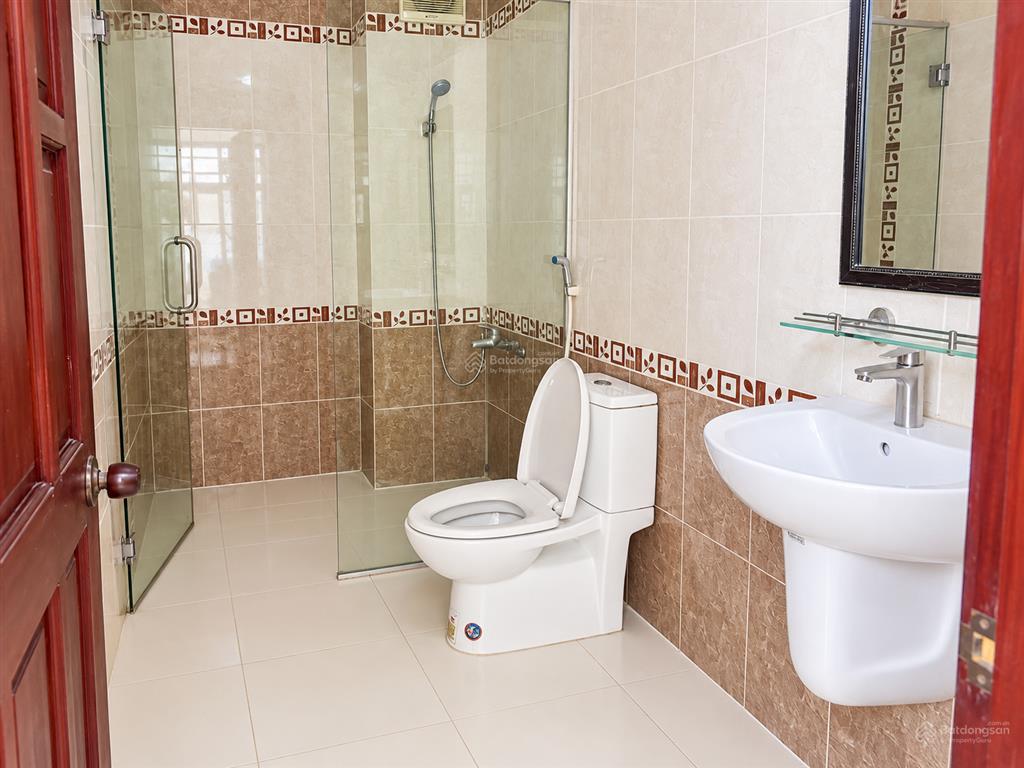 Nhà đôi diện công viên khu aeon tên lửa 5x20,3.5 tấm