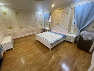 Biệt thự full nội thất khu tên lửa 200m2. đối diện công viên