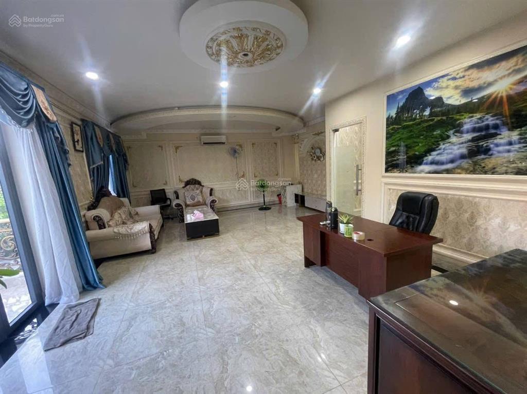 Biệt thự full nội thất khu tên lửa 200m2. đối diện công viên